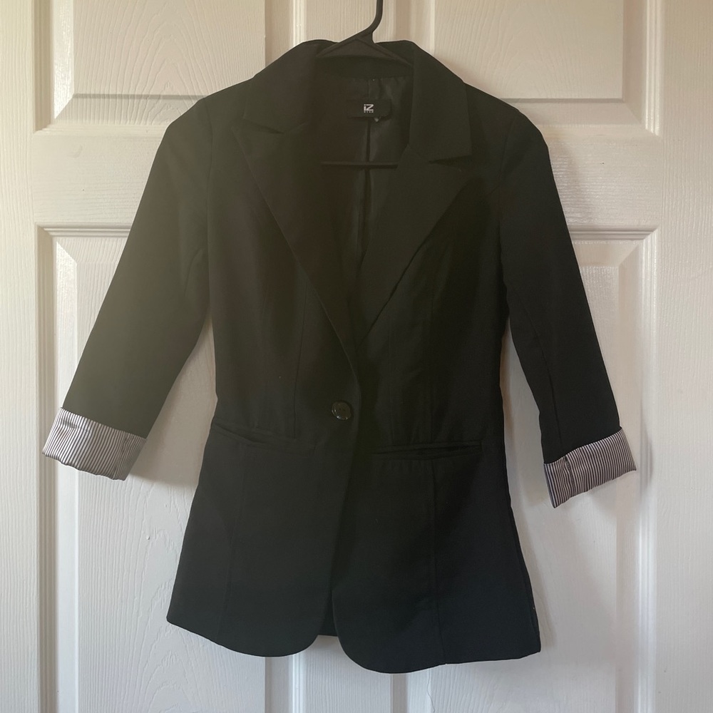 Black 3/4 sleeve blazer with stripe sleeve detail